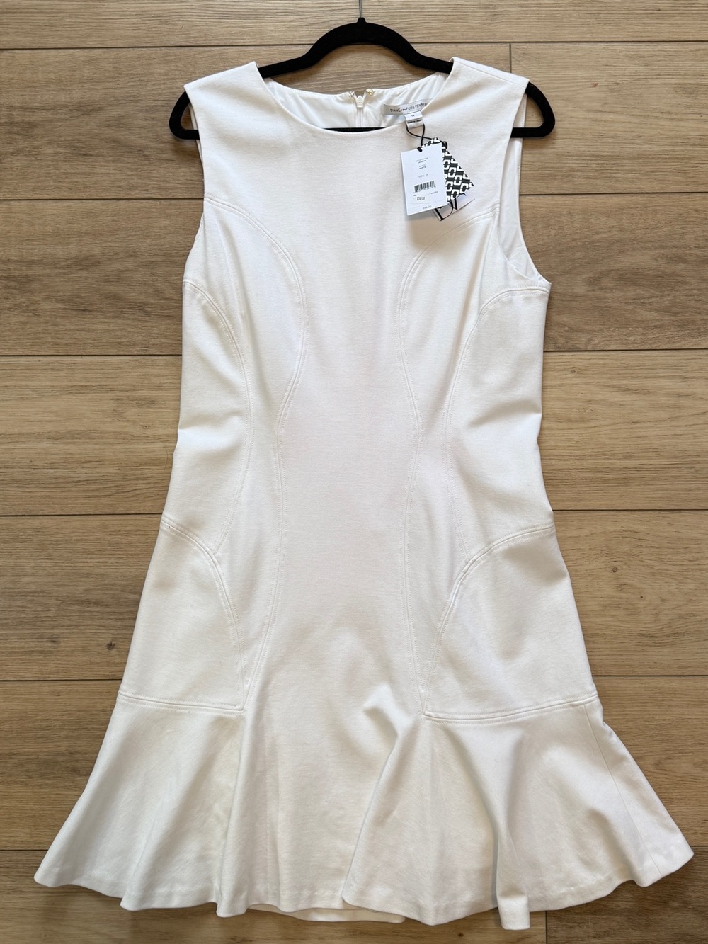 NWT Diane von Furstenberg DVF White Sleeveless Fit & Flare Dress Size 14